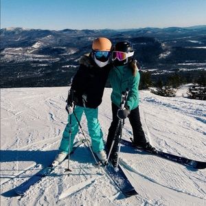 Meet your Posher, Josie